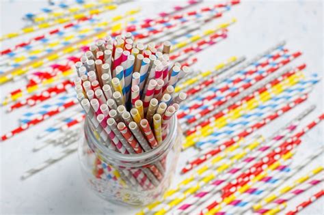 Free Photo | Paper straws of different colors with copy space