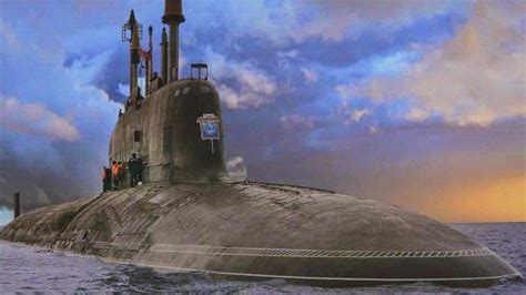 Russia Introduces A New Nuclear Submarine In To Service