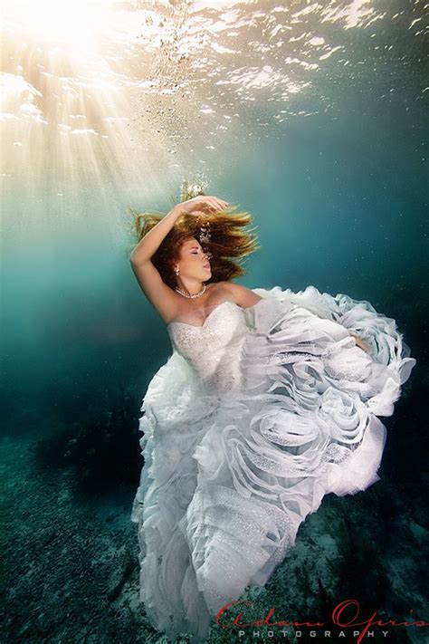 Underwater Wedding Dress Photos - Wedding Info