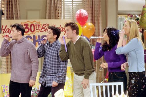 Watch nearly 10 minutes of hilarious Friends bloopers