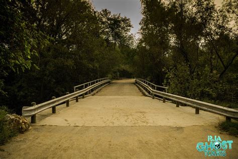 Donkey Lady Bridge - Haunted Places in Texas