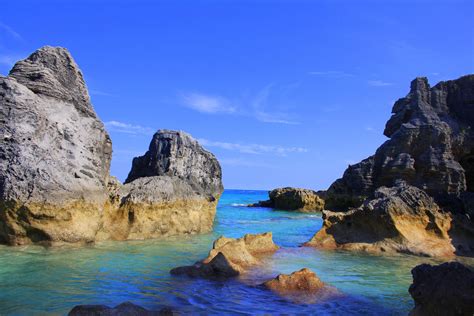 Bermuda- Pink sand beach | Pink sand beach, Bermuda pink sand, Places to see