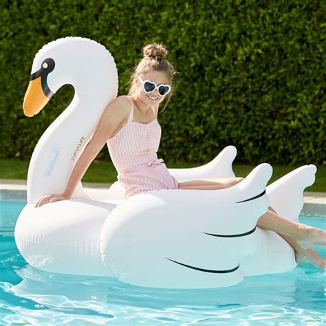 Sunnylife® Swan Pool Float | PBteen