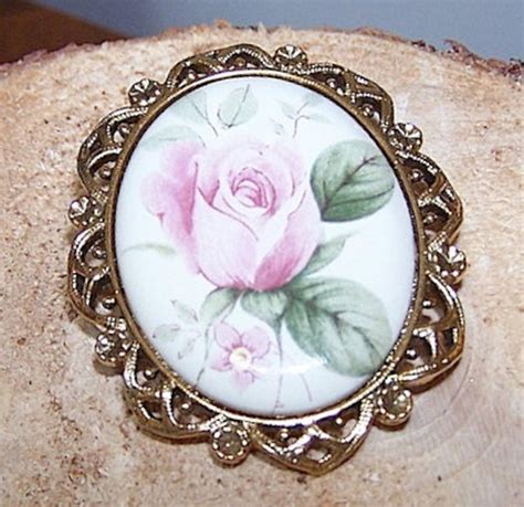 Vintage Pink Rose Cameo Brooch Pin by ParisRain on Etsy