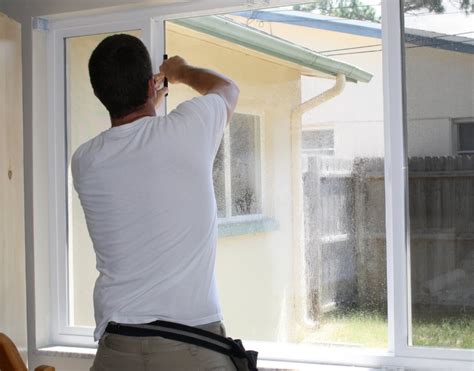 * Window Screen Installer - Highly Trained Experts To Fix Your Insect ScreensFlyscreens Sydney