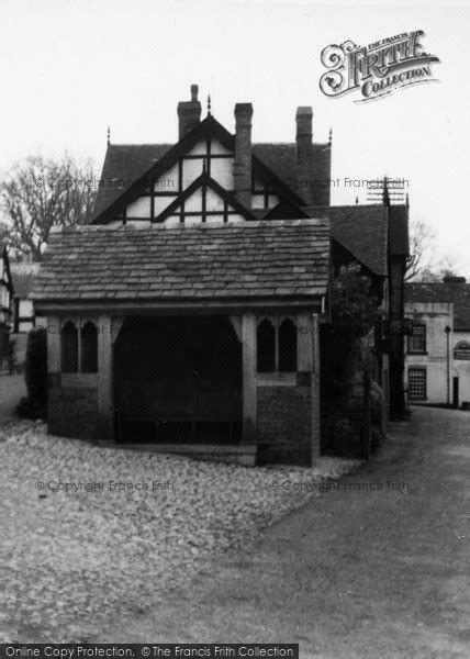 Photo of Weobley, The Village Bus Stop c.1950