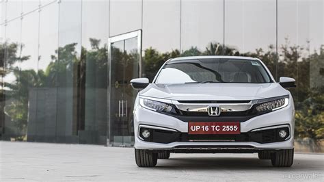 Civic Exterior Image, Civic Photos in India - CarWale