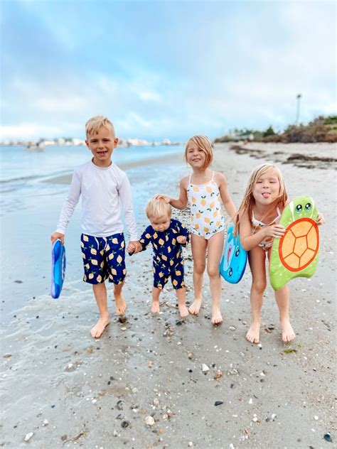 The Best Beach Toys for Toddlers: 25+ Epic Finds - Twin Mom and More