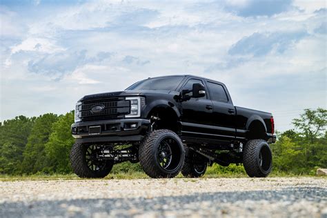 Unmatched Style: Lifted Ford F350 Super Duty Put on Big Fuel Wheels — CARiD.com Gallery