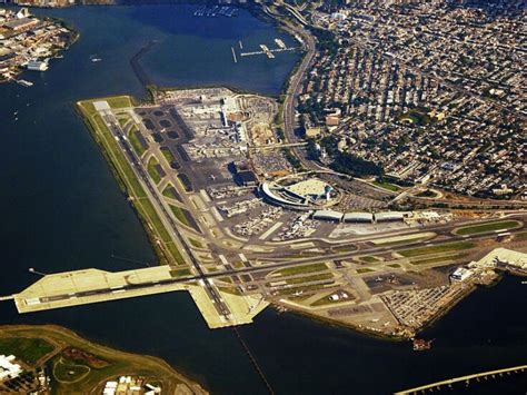 LaGuardia Airport completes new passenger facilities at Terminal B