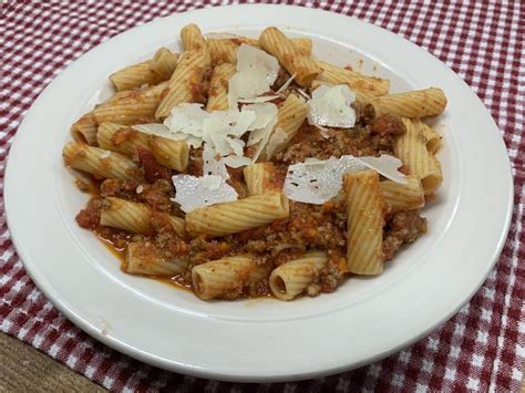 RIGATONI BOLOGNESE | Uncle Tony's Pizza & Pasta | Family Style Restaurants