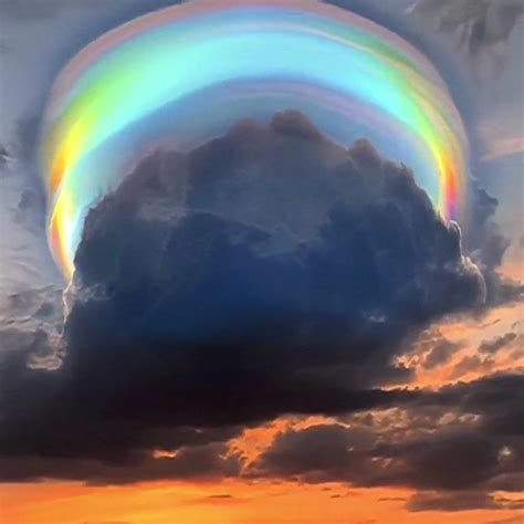 Incredible rainbow cloud spotted in China [Video]