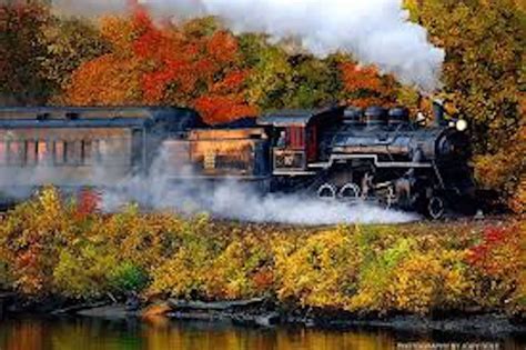 The Connecticut Fall Foliage Train Is One Of The Best Ways To Enjoy Fall | Stonecroft Country Inn