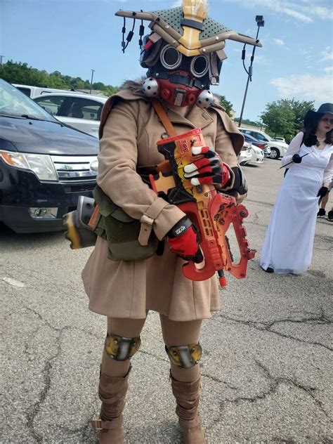 Here's my Bloodhound cosplay from SteelCityCon yesterday!