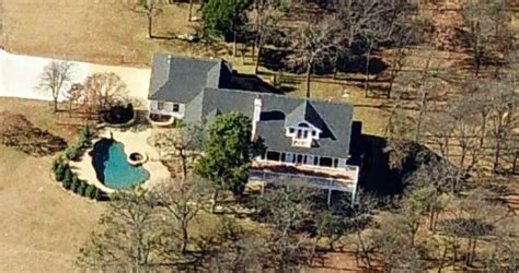 Kelly Clarkson House | Celebrity Houses and Mansions, Rich People Mansions & African Mansions ...