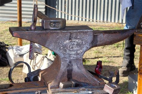 Anvil Blacksmith Arm Hammer - Free photo on Pixabay - Pixabay