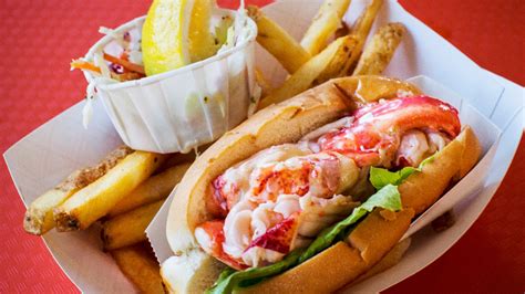 These Are the Best Lobster Rolls in Maine | GQ