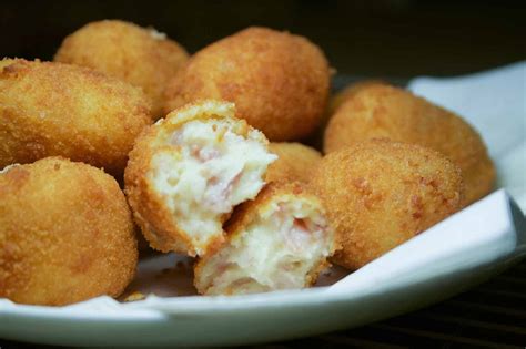 Spanish Jamón Croquetas - A classic recipe from Cook Eat World