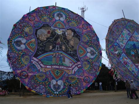 Festivals – All Saints Day (Giant Kites Festival) – STP Guatemala – Tour Operador