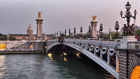 Le pont Alexandre III - Paris Forever