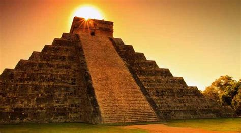 Impressive Pyramid Of Kukulkan At Chichen Itza - MessageToEagle.com