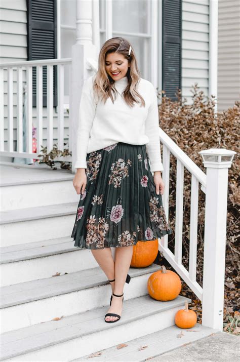 Five Thanksgiving Outfits | Thanksgiving Outfit Ideas | By Lauren M