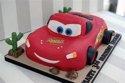 3D Lightning McQueen Car Birthday Cake - Bakealous