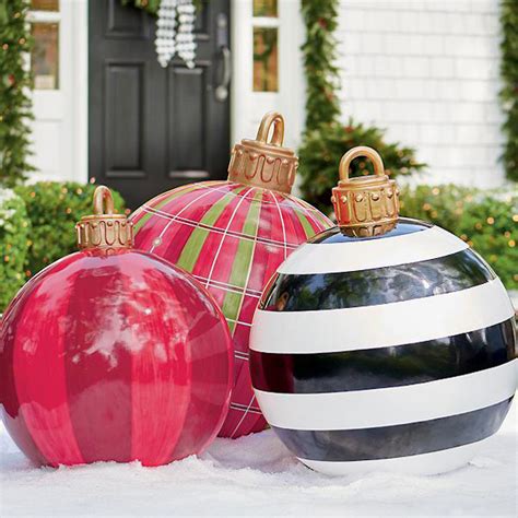 These Oversized Christmas Ornaments Make Outdoor Decorations Stylish Again