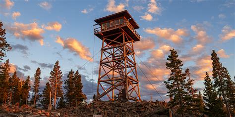 Spruce Mountain Fire Lookout Tower // ADVENTR.co