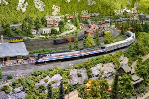 Model Trains For Beginners: HO Scale Model Train Stations