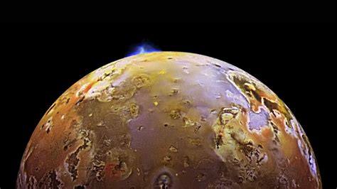 Scientists see waves of lava on Jupiter's moon Io - CBS News