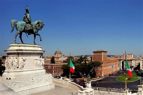 Piazza Venezia - 7 Things To Do On The Magical Square