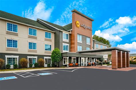 La Quinta Inn & Suites by Wyndham Cookeville | Cookeville, TN Hotels