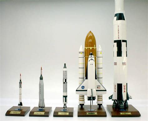 NASA - Space Shuttle and 4 Launch Carrier Vehicle Rocket Collection - 1/100 Scale Mahogany Models