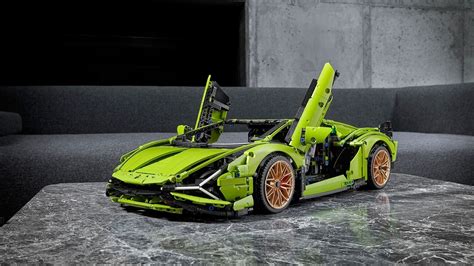 This Lego Technic Lamborghini Sian FKP 37 has 3,696 pieces