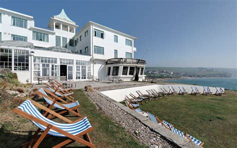 Burgh Island Hotel | Art deco hotel, Hotel, Devon hotels