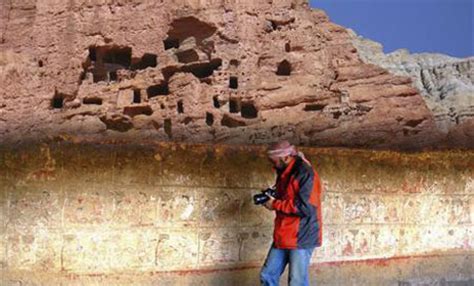 Explorers find ancient caves, paintings in Nepal