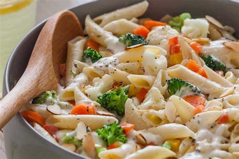 Penne Pasta With Vegetables Recipe Video | Hidden Valley® Ranch