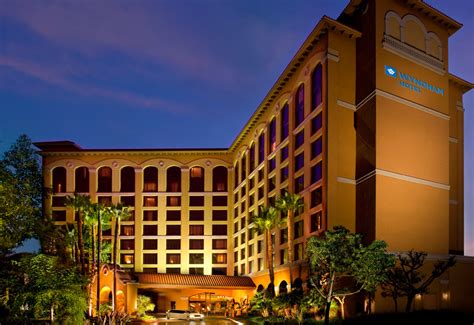 Wyndham Anaheim | The Vacation Advantage