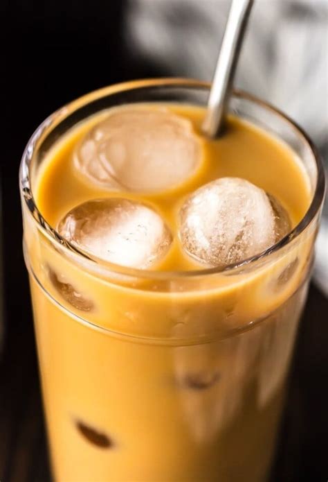 How To Make Iced Coffee at Home - Cold Brew Coffee Recipe {VIDEO}