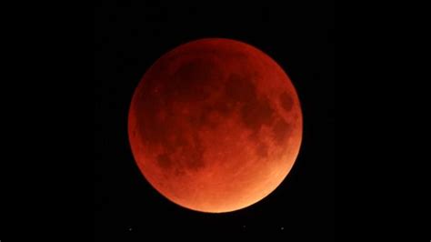 Blood Moon - Red Moon - Total Lunar Eclipse