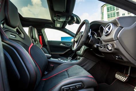 Mercedes-Benz GLA 45 AMG_Interior (24) - Paul Tan's Automotive News