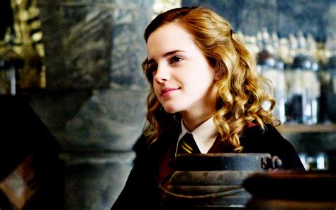 Central Wallpaper: Hermione Granger Emma Watson Harry Potter HD Wallpapers