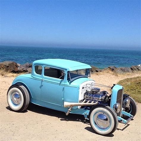 Seaside nostalgia 32 Ford, 1957 Chevrolet, Karting, Auto Gif, Models Men, Ford Models, Older ...