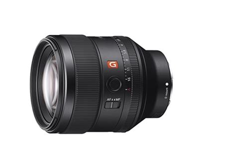 10 Best Lenses for Sony A7III for 2024 - The .ISO zone