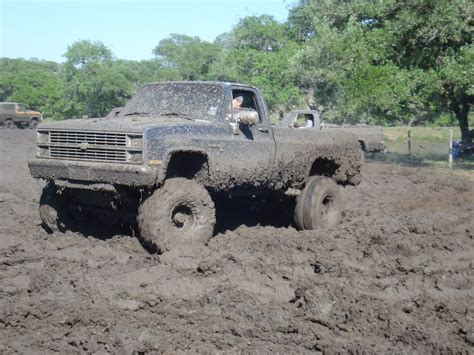 Big Chevy Mudding