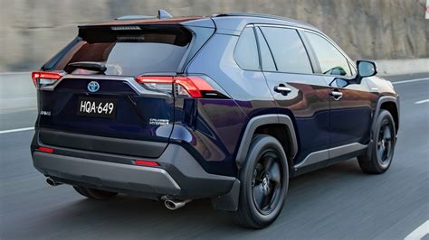 2022 Toyota RAV4 gets updated in Australia - LED fog lights, powered seats, engine start-stop ...