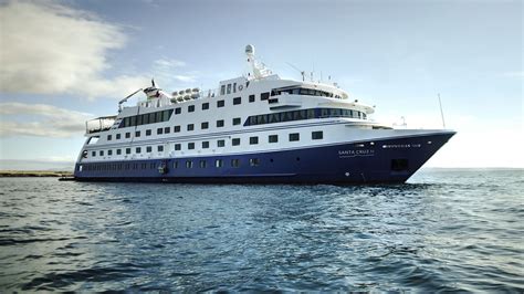 How to Select the Best Galapagos Cruise Tour - 3 Tips | Metrojourneys