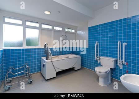 Disabled and infirm bathroom in a nursing / care home Stock Photo ...