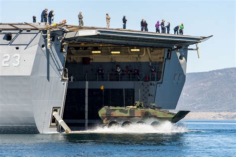 FEINDEF 2023: BAE Systems and IDV exhibit the USMC ACV for the first ...